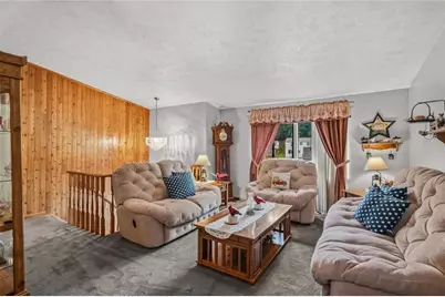 6119 Chatham Dr, Hopewell Township, PA 15001 - Photo 5