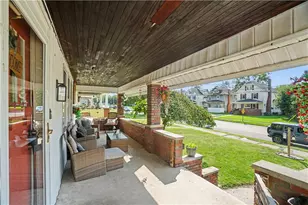 16 W Moody Ave, New Castle, PA 16101 - Photo 5