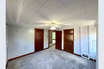 136 E Sheridan Ave, New Castle, PA 16105 - Photo 21