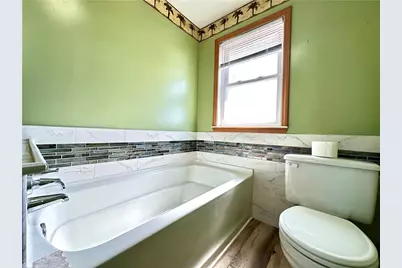 136 E Sheridan Ave, New Castle, PA 16105 - Photo 25