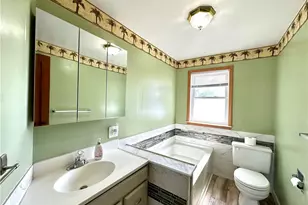 136 E Sheridan Ave, New Castle, PA 16105 - Photo 23