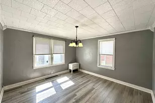 136 E Sheridan Ave, New Castle, PA 16105 - Photo 9