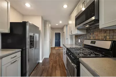 18 Charlton St, Pittsburgh, PA 15205 - Photo 15