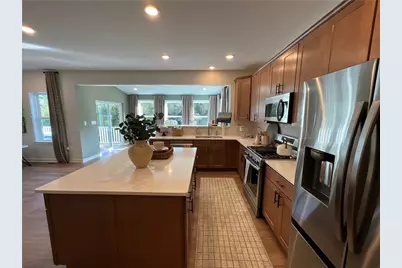 111 Silver Ridge Dr, Cecil, PA 15057 - Photo 9