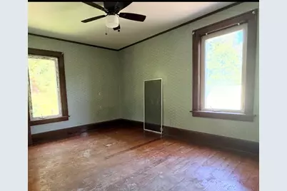 218 W Fulton St, Butler, PA 16001 - Photo 11