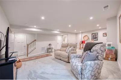 224 Dana Dr, Sewickley, PA 15143 - Photo 17