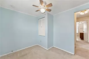410 Center Ave, Carnegie, PA 15106 - Photo 23