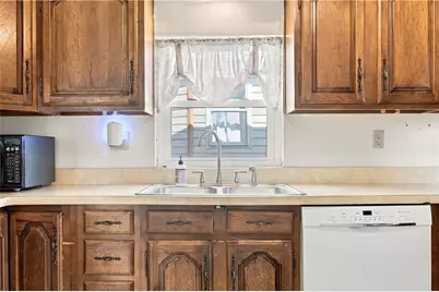 410 Center Ave, Carnegie, PA 15106 - Photo 13