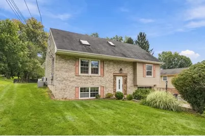 2438 Rolling Farms Rd, Pittsburgh, PA 15116 - Photo 1