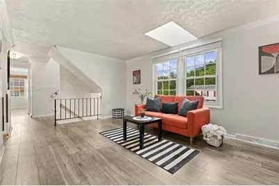 2438 Rolling Farms Rd, Pittsburgh, PA 15116 - Photo 5