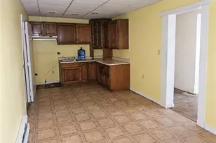 300 Longfellow, Vandergrift, PA 15690 - Photo 11