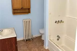 300 Longfellow, Vandergrift, PA 15690 - Photo 13