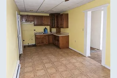 300 Longfellow, Vandergrift, PA 15690 - Photo 11