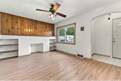 119 E 1st Ave, Tarentum, PA 15084 - Photo 5
