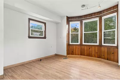 119 E 1st Ave, Tarentum, PA 15084 - Photo 9
