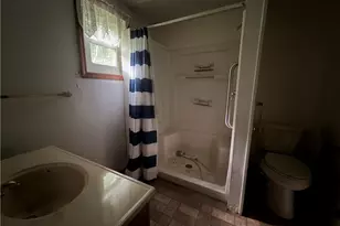 165 Blackhawk Rd, Chippewa Township, PA 15010 - Photo 9