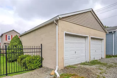 325 Fairmont St, Latrobe, PA 15650 - Photo 27