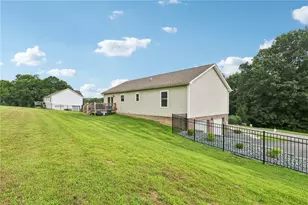 196 Weathervane Dr, Slippery Rock, PA 16057 - Photo 41