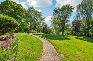 9102 Foxhunt, Pittsburgh, PA 15237 - Photo 11
