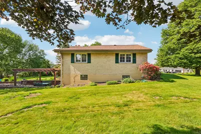 9102 Foxhunt, Pittsburgh, PA 15237 - Photo 3
