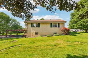 9102 Foxhunt, Pittsburgh, PA 15237 - Photo 3