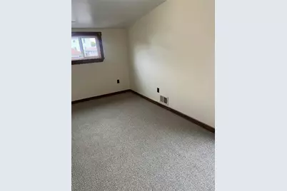 400 Olive Ave, North Charleroi, PA 15022 - Photo 17