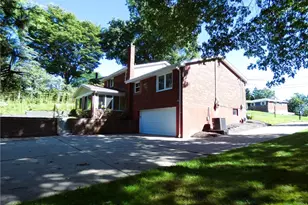 8459 Ridgemont Rd, Pittsburgh, PA 15237 - Photo 3