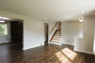 8459 Ridgemont Rd, Pittsburgh, PA 15237 - Photo 9
