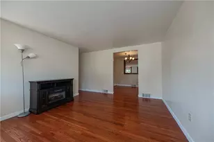 286 Southward Dr, Moon/Crescent Twp, PA 15108 - Photo 3