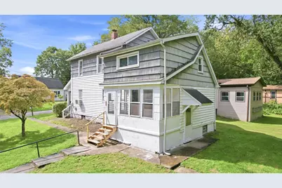 296 Superior St, Hermitage, PA 16148 - Photo 1