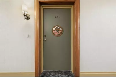 900 Washington Rd #202, Pittsburgh, PA 15228 - Photo 3