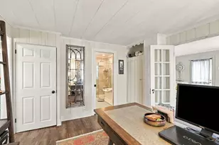 913 Chestnut St, Coraopolis, PA 15108 - Photo 5