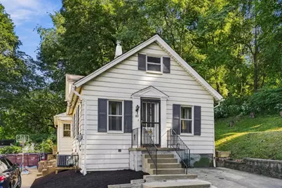 913 Chestnut St, Coraopolis, PA 15108 - Photo 1