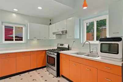 306 E 11th Ave, Homestead, PA 15120 - Photo 15
