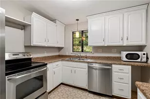 127 Sheldon Ave, Green Tree, PA 15220 - Photo 11