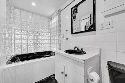 112 Washington Place #11G, Pittsburgh, PA 15219 - Photo 33