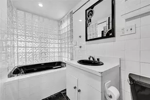 112 Washington Pl, Pittsburgh, PA 15219 - Photo 33