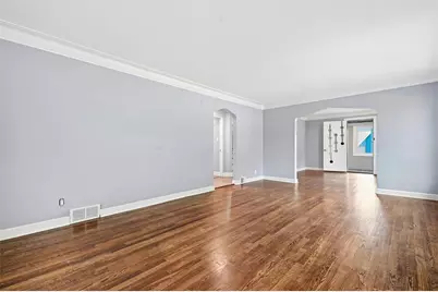 668 Rodi Rd, Pittsburgh, PA 15235 - Photo 3