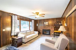 15307 Conaway Dr, Conneaut Twp, PA 16424 - Photo 9