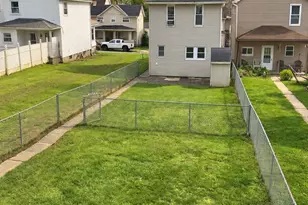514 Longfellow St, Vandergrift, PA 15690 - Photo 7