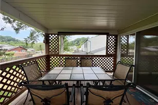 556 Catskill Dr, Pittsburgh, PA 15239 - Photo 17