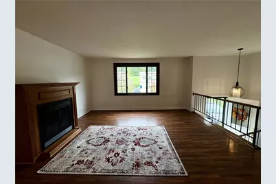 556 Catskill Dr, Pittsburgh, PA 15239 - Photo 7