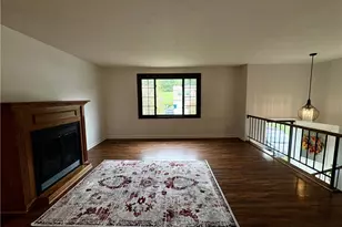 556 Catskill Dr, Pittsburgh, PA 15239 - Photo 7