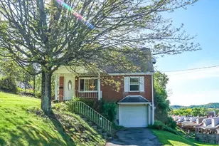 434 Mary St, Jeannette, PA 15644 - Photo 1