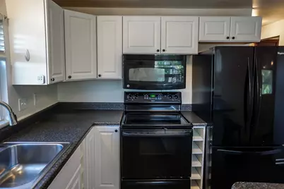 434 Mary St, Jeannette, PA 15644 - Photo 9