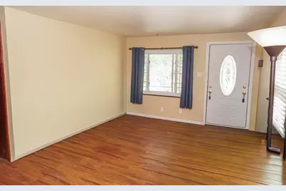 434 Mary St, Jeannette, PA 15644 - Photo 5
