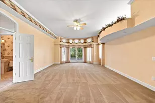 217 Fox Hollow Dr, Center Township, PA 16001 - Photo 7
