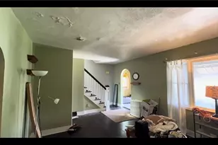 304 E Garden Rd, Pittsburgh, PA 15227 - Photo 5
