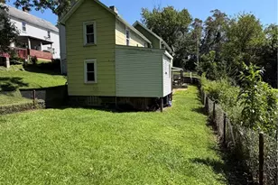 1079 Marelda Ave, Donora, PA 15033 - Photo 19