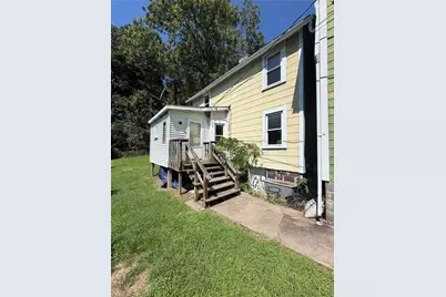 1079 Marelda Ave, Donora, PA 15033 - Photo 17